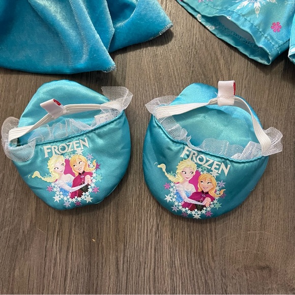 BUILD A BEAR Disney Frozen Elsa Clothing and Ice Skating Outfit for Plush Toys - Picture 6 of 8